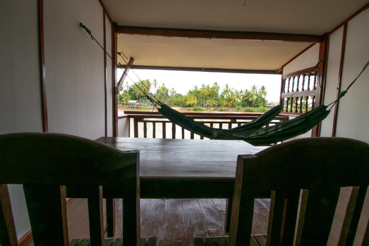 Dokchampa Guesthouse Ban Khon Exterior photo