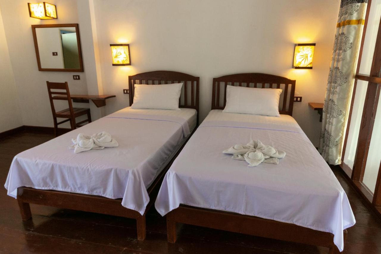Dokchampa Guesthouse Ban Khon Exterior photo