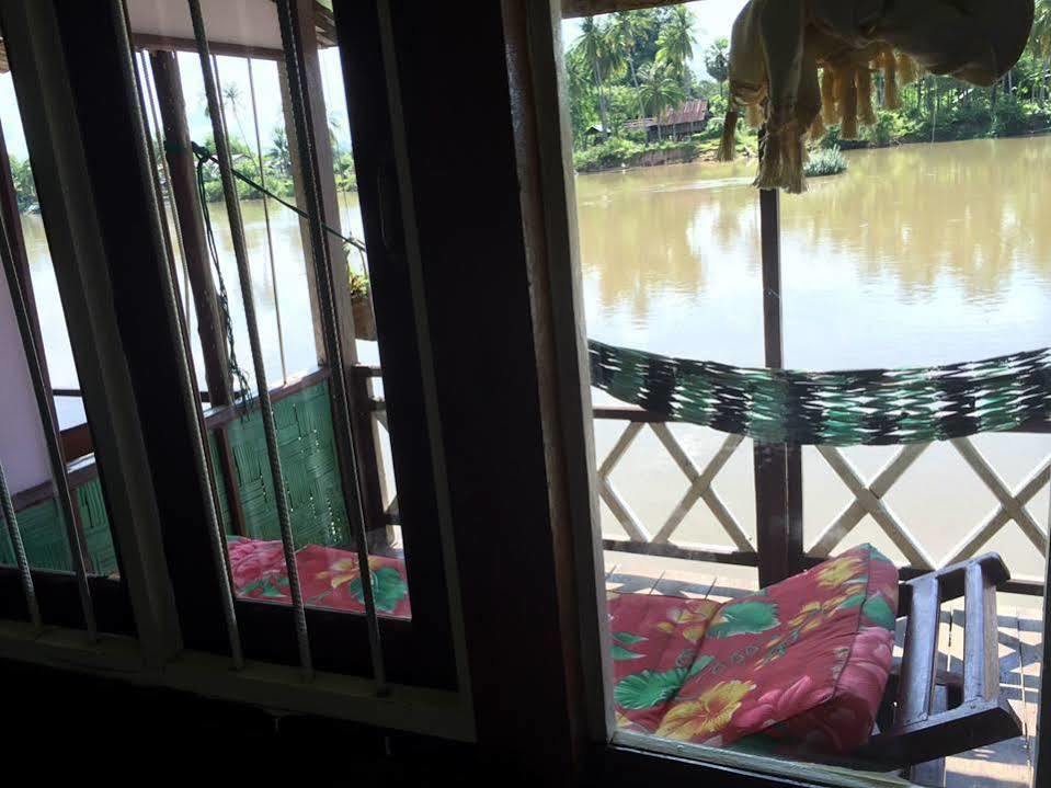 Dokchampa Guesthouse Ban Khon Exterior photo